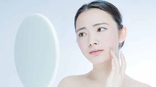冬は肌がくすむ? その原因と対策をご紹介